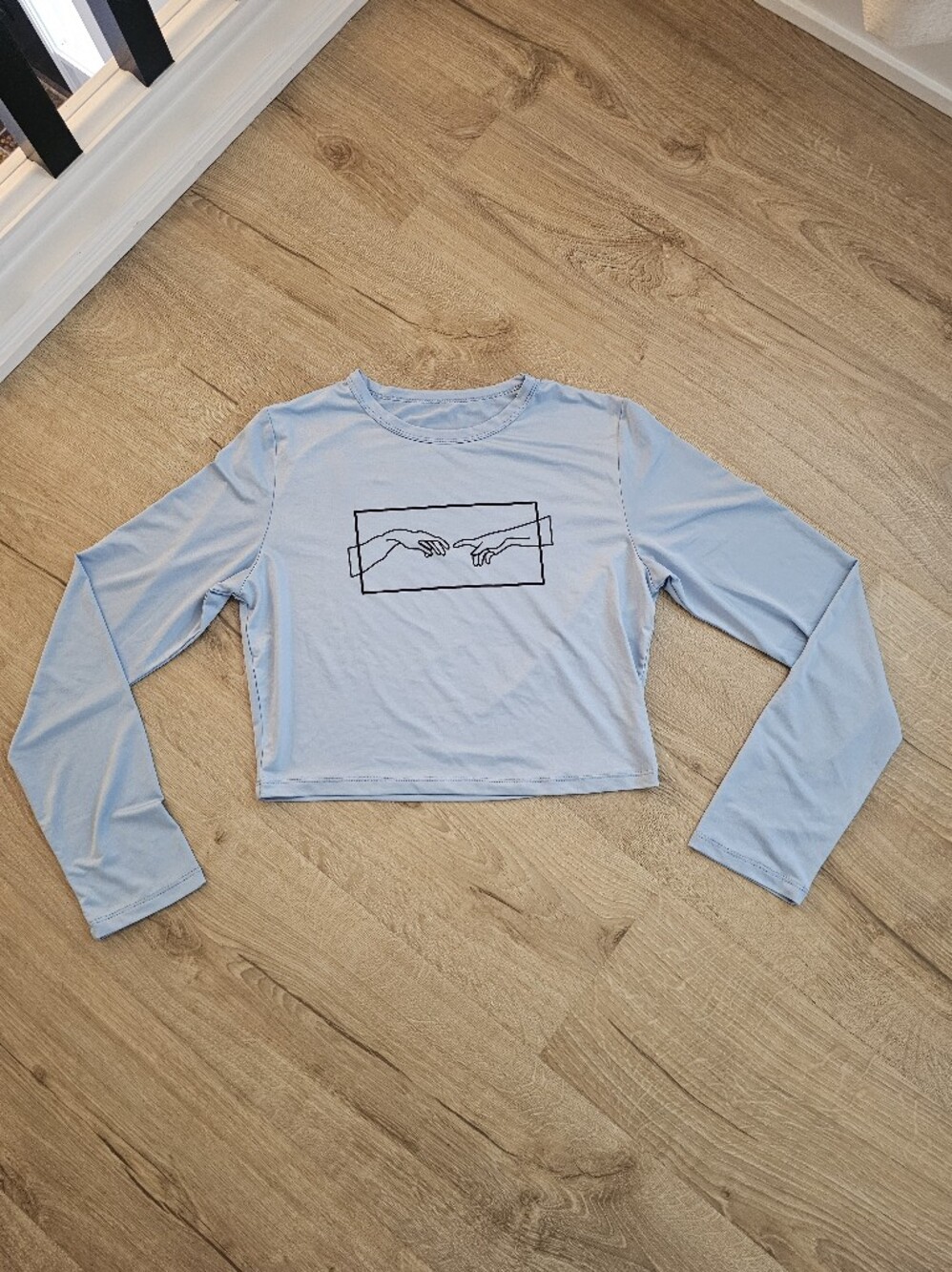 SHEIN Light Blue Long-Sleeve Cropped Graphic Tee